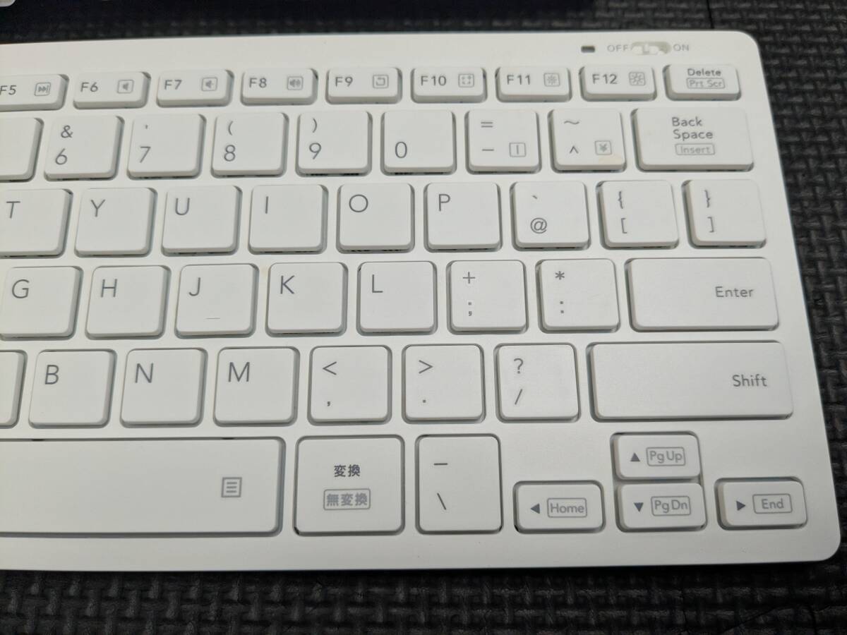 ◎0710u3029　エレコム Bluetooth キーボード パンタグラフ式 軽量 マルチOS対応 ホワイト TK-FBP102WH_画像3