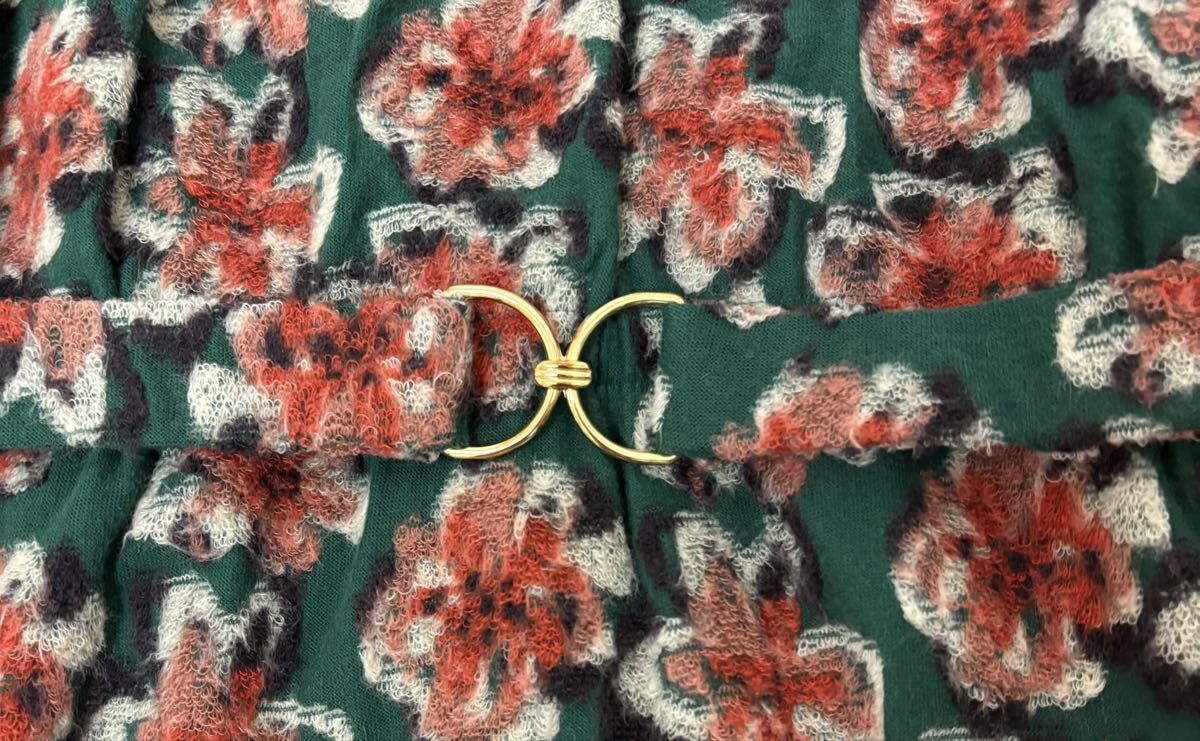 短時間2回使用の極美品！ 2023 秋冬コレクション ☆YUKI TORII☆ ユキトリイインターナショナル 花柄 グリーン ウール ワンピース♪_画像3