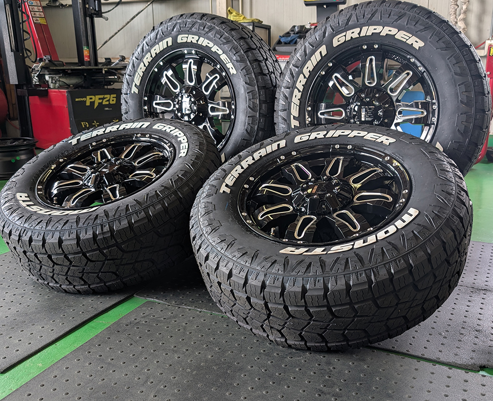 ハイラックス プラド パジェロ MONSTA TERRAIN GRIPPER 265/65R17 265/70R17 285/70R17 タイヤホイール 17インチ ホワイトレター 売切_画像7