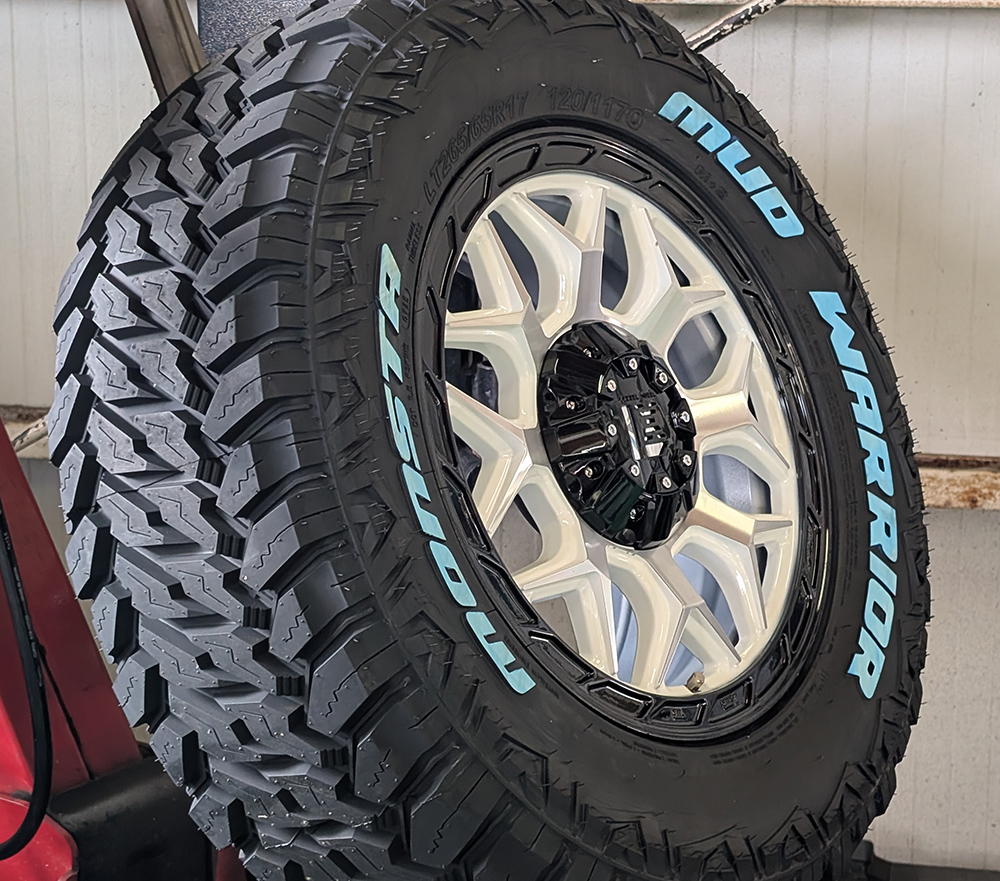 ランクル250 ランクル300 17インチ LEXXEL InFerno MONSTA MUDWARRIOR 265/70R17_画像3