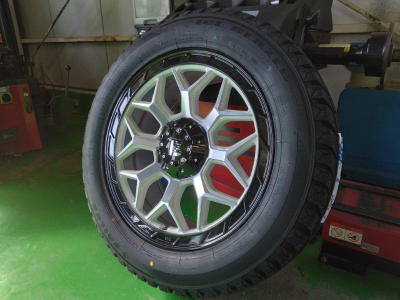 即納 新品 スタッドレスタイヤ SAILUN WST2 275/55R20 ホイール4本セット 20インチ LEXXEL InFerno インフェルノ ランクル250 ランクル300_画像8