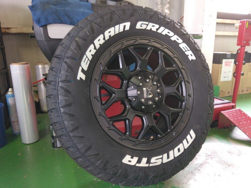 ランクル300 ランクル250 新品 4本 タイヤホイールセット MONSTA テレーングリッパー 265/70R17 285/70R17 17インチ LEXXEL InFerno_画像10