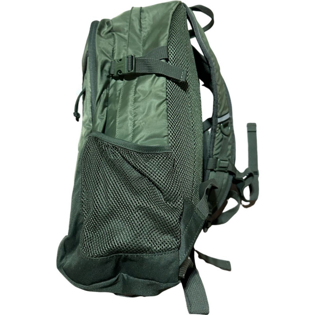 Coleman コールマン バックパック デイパック リュックサック オリーブグリーン 美品_画像4