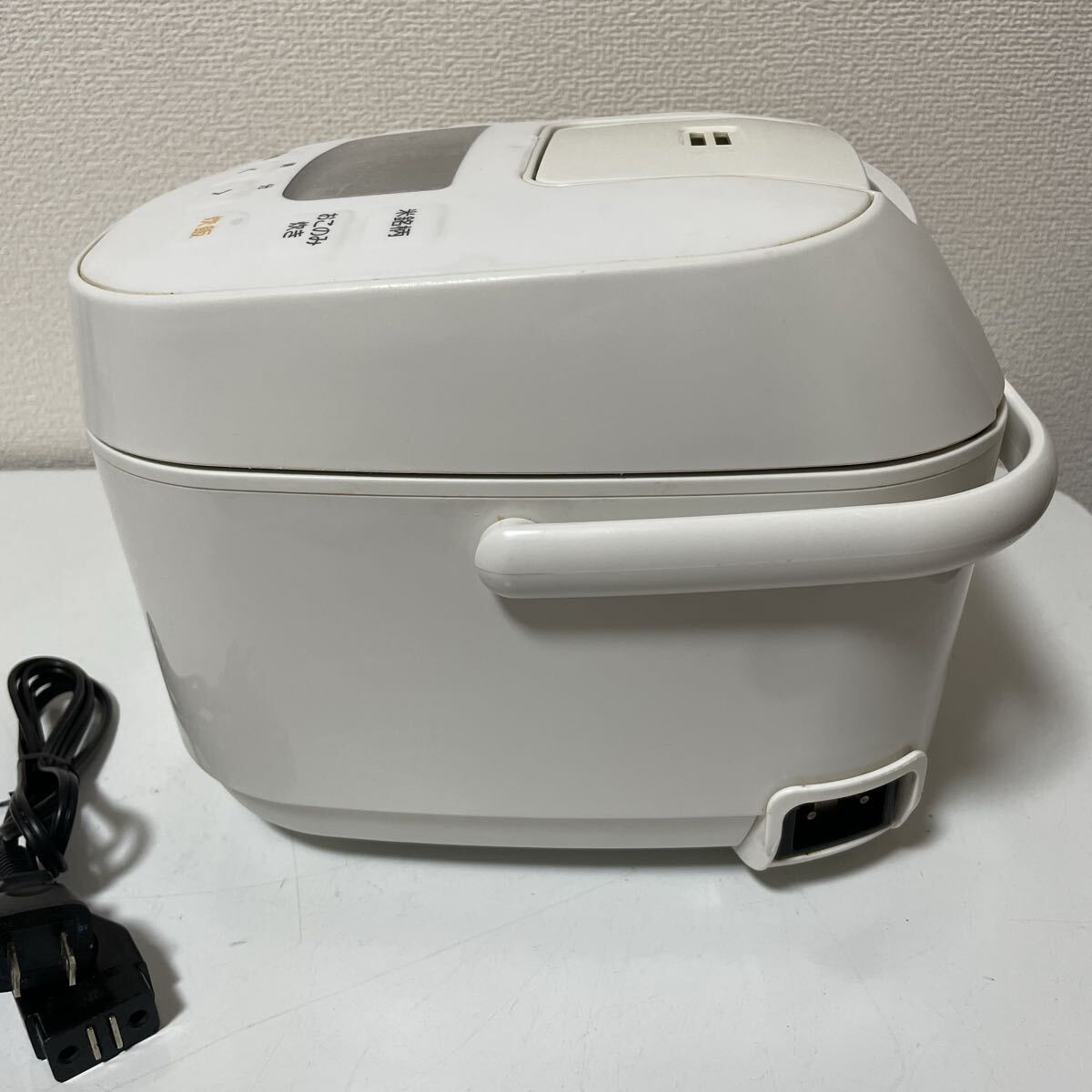 アイリスオーヤマ 炊飯器 3合マイコン 2020年 ホワイト RC-ME30-W_画像6