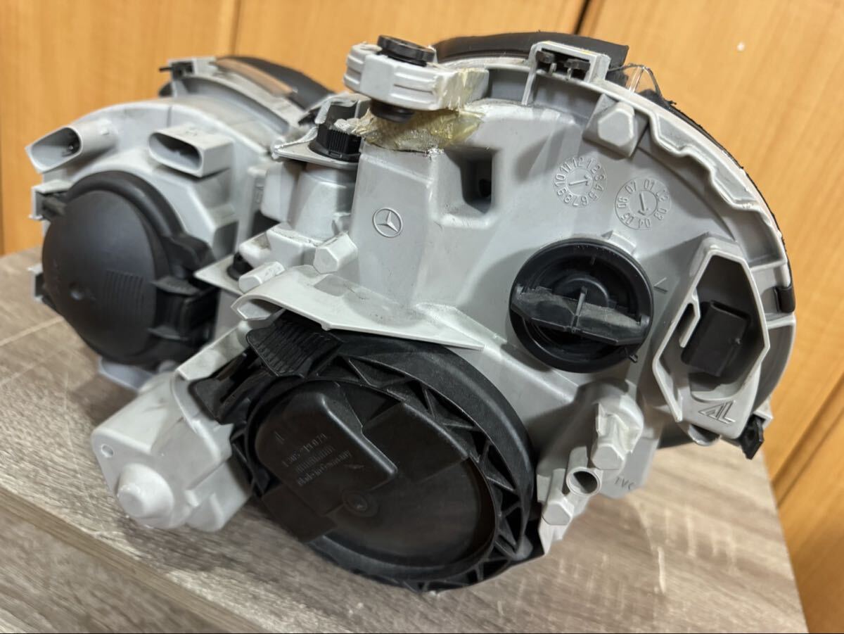ベンツ　Cクラス 左ヘッドランプ？　右ヘッドランプ？　現状品_画像6