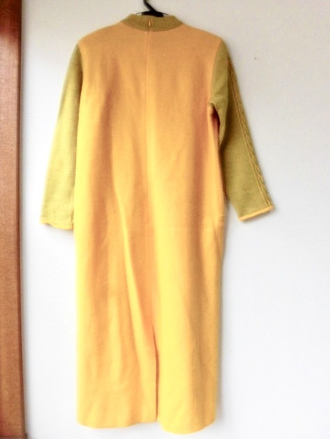 ●GayGIBSON/ゲイギブソン/イェロー系/ハイネックロングワンピース/黄緑リブニット/サイズM~L相当_画像4