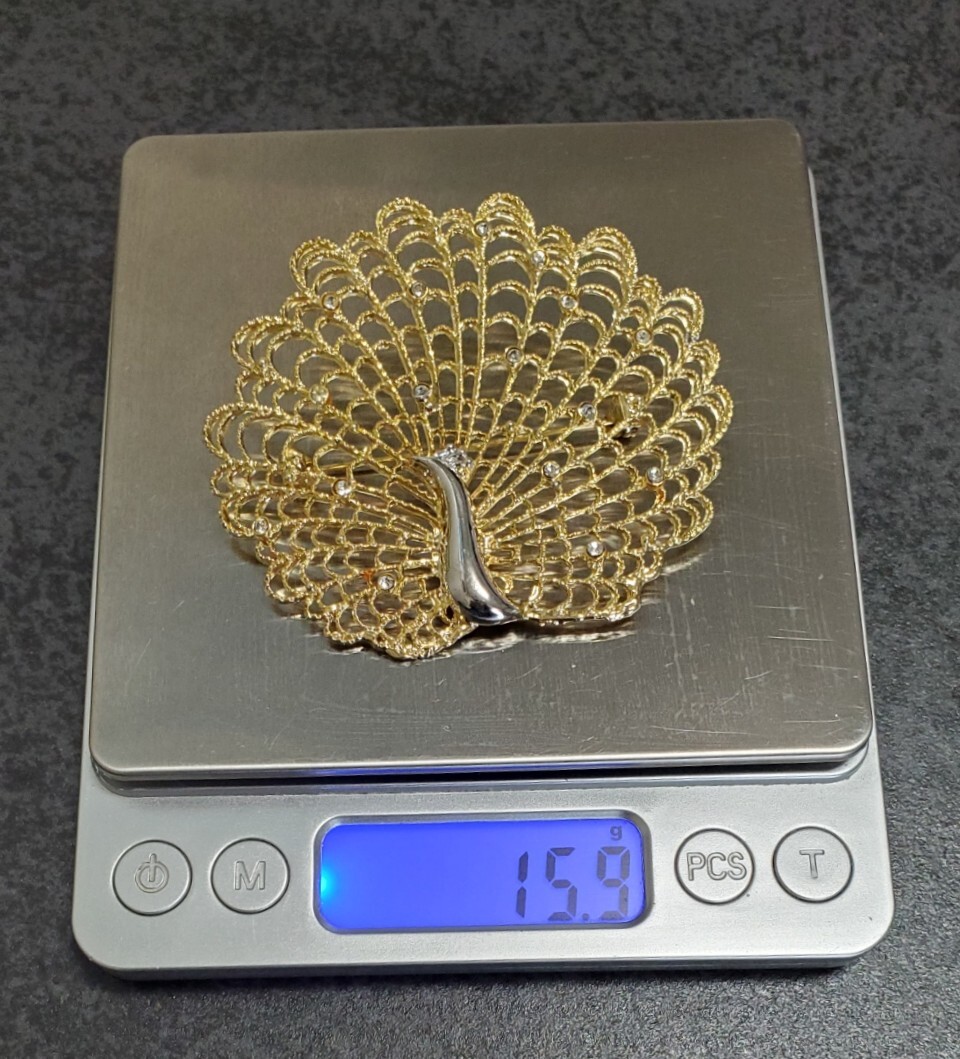 ゴージャス ブローチ ラインストーン ゴールドカラー レディース アクセサリー 15,9g 美品_画像8