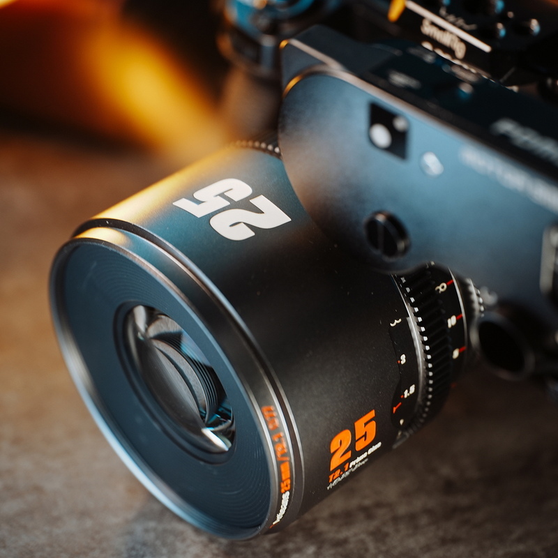 七工匠 7Artisans HOPE Prime 25mm T2.1 シネマレンズ キヤノンRFマウント S35センサー シネレンズ 映画 ブラック 広角_画像2