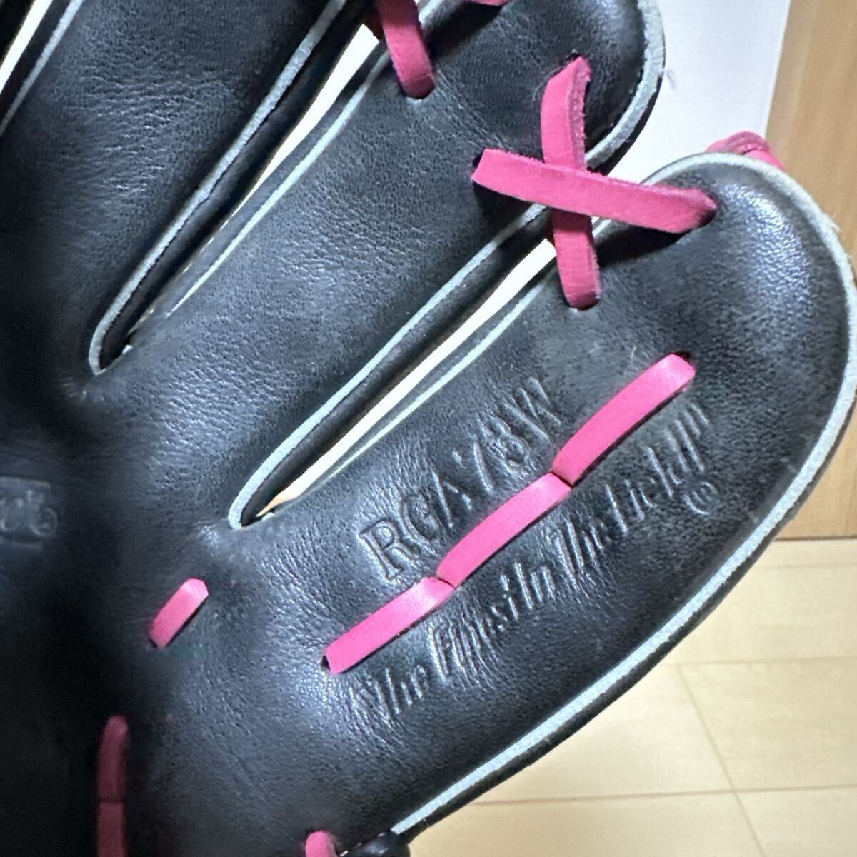 прекрасный товар Rawlings в общем для софтбола внутри . для перчатка розовый / черный RGA73W