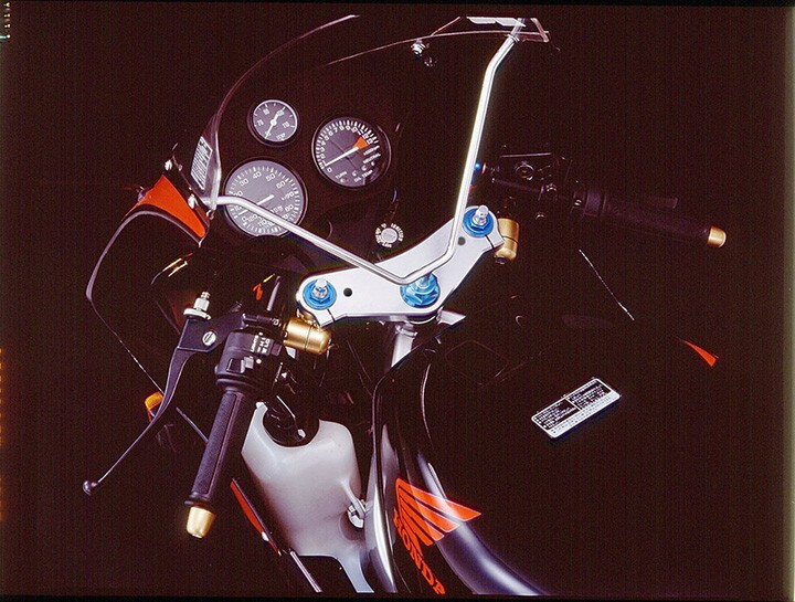 NS-1(91-00/AC12)用 ジュラルミントップブリッジ(ポリッシュ:セパハン)｜ハリケーン_画像2