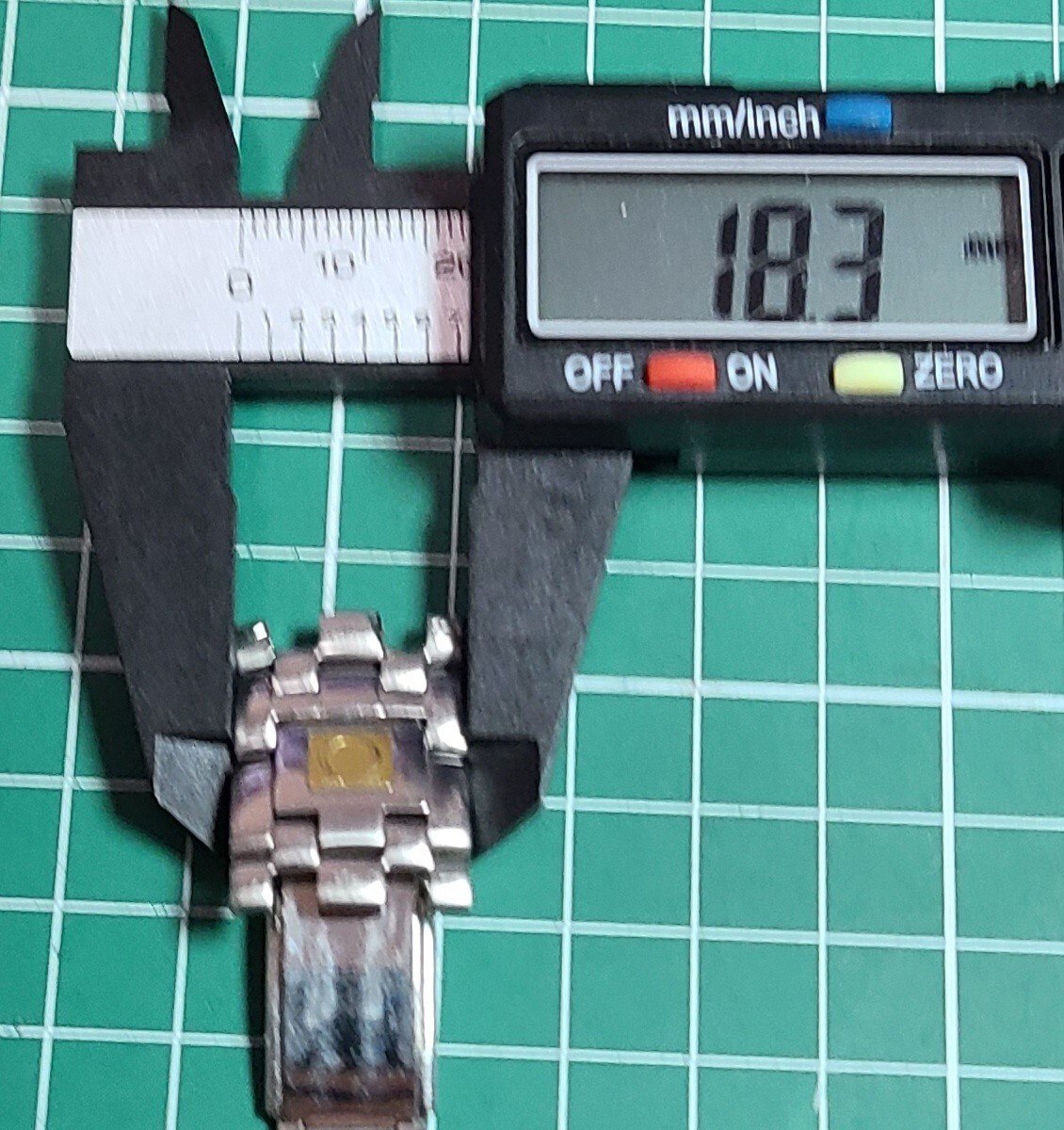 OMEGA　オメガ　シーマスター　メンズ　白文字盤　トップ　電池交換済み　稼働　バックル付き　ベゼル無しのためジャンク品.