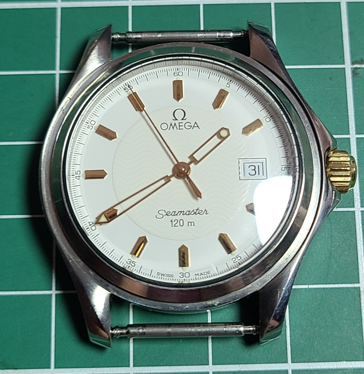 OMEGA　オメガ　シーマスター　メンズ　白文字盤　トップ　電池交換済み　稼働　バックル付き　ベゼル無しのためジャンク品.