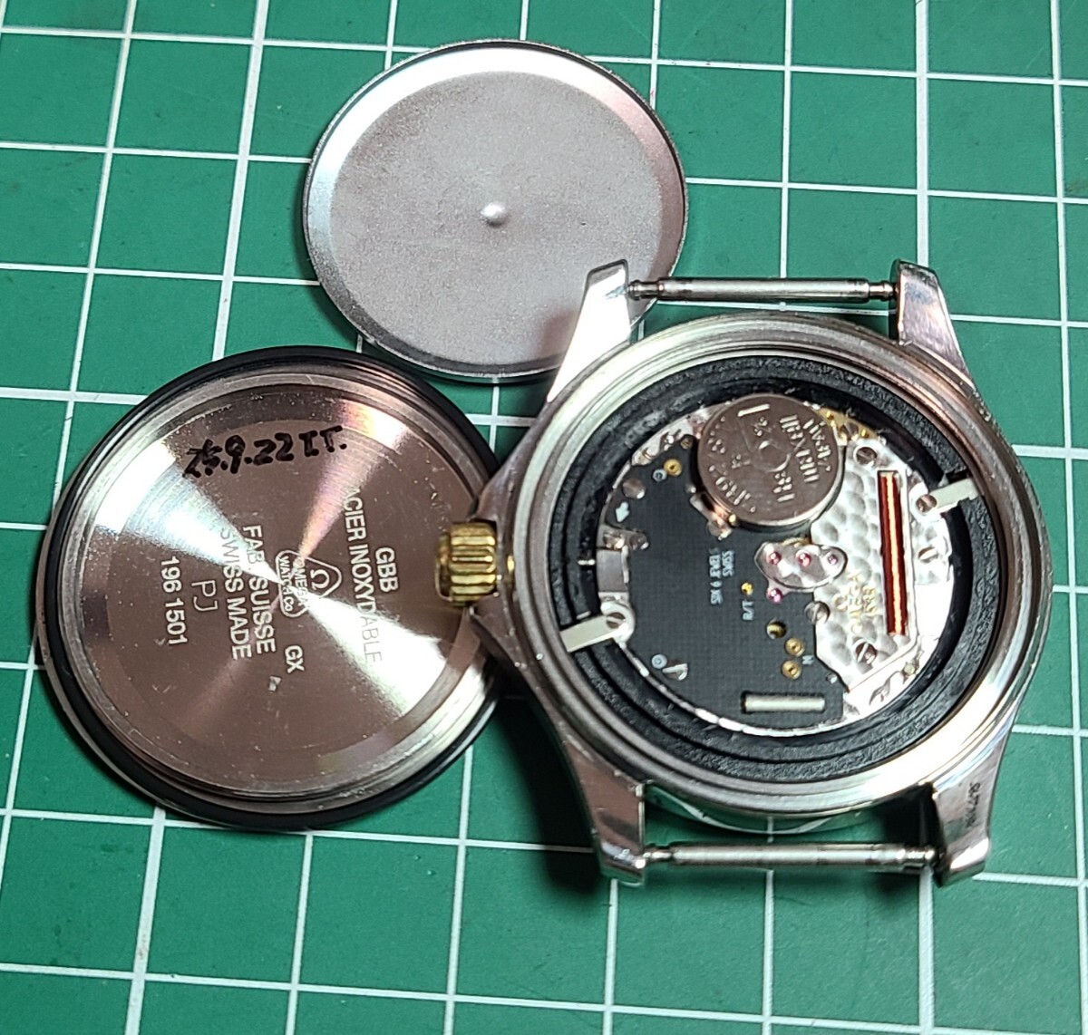 OMEGA　オメガ　シーマスター　メンズ　白文字盤　トップ　電池交換済み　稼働　バックル付き　ベゼル無しのためジャンク品.