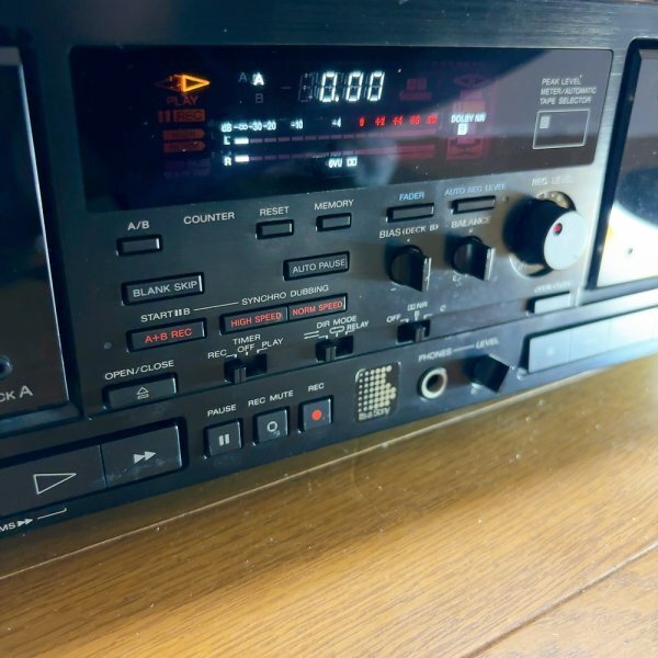 ジャンク　SONYカセットデッキ TC-WR820 通電確認(rèn)済 ソニー 音響 オーディオマニア　ドア開閉不可　ジャンク