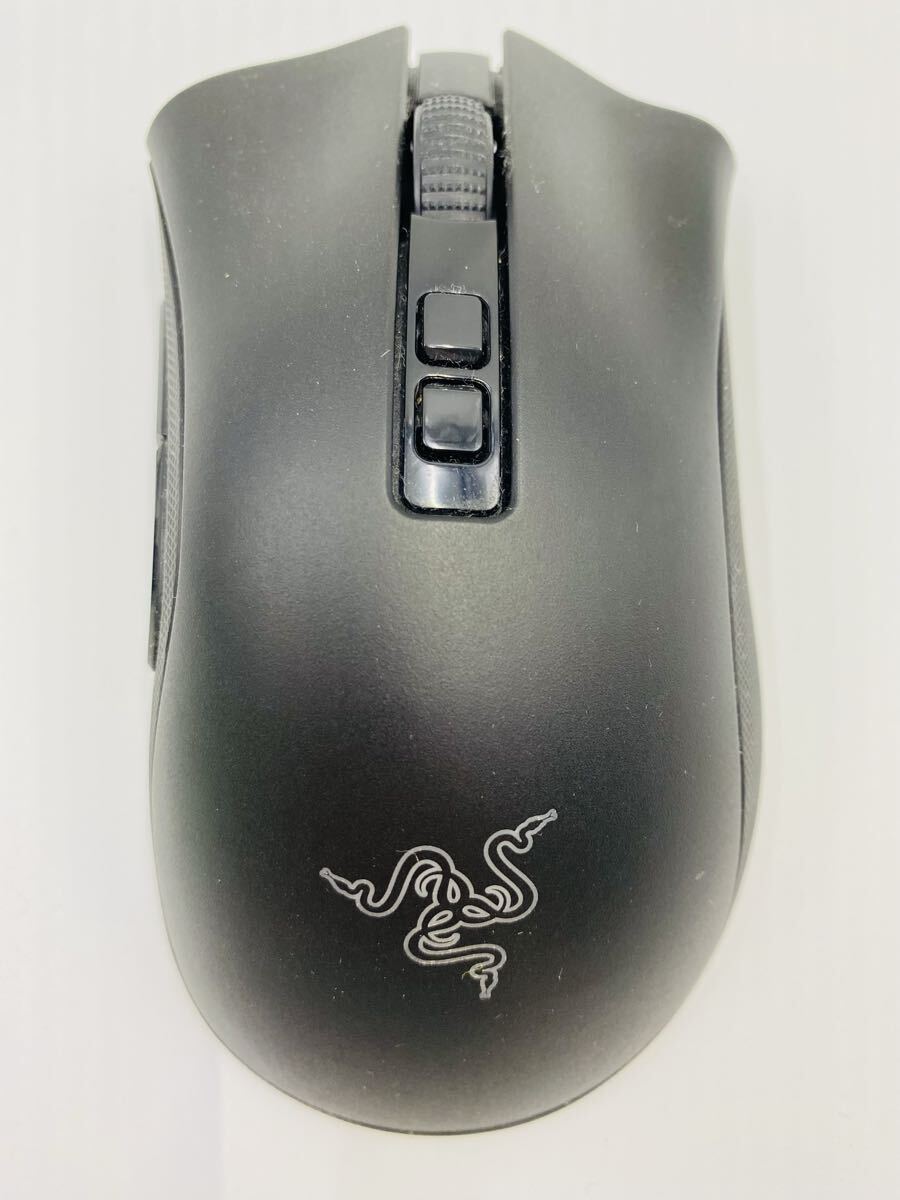 ◯ RAZER DEATHADDER V2 Pro RZ01-0335 ワイヤレス ゲーミング マウス PC周辺機器 箱説明書付き 通電確認済み_画像2