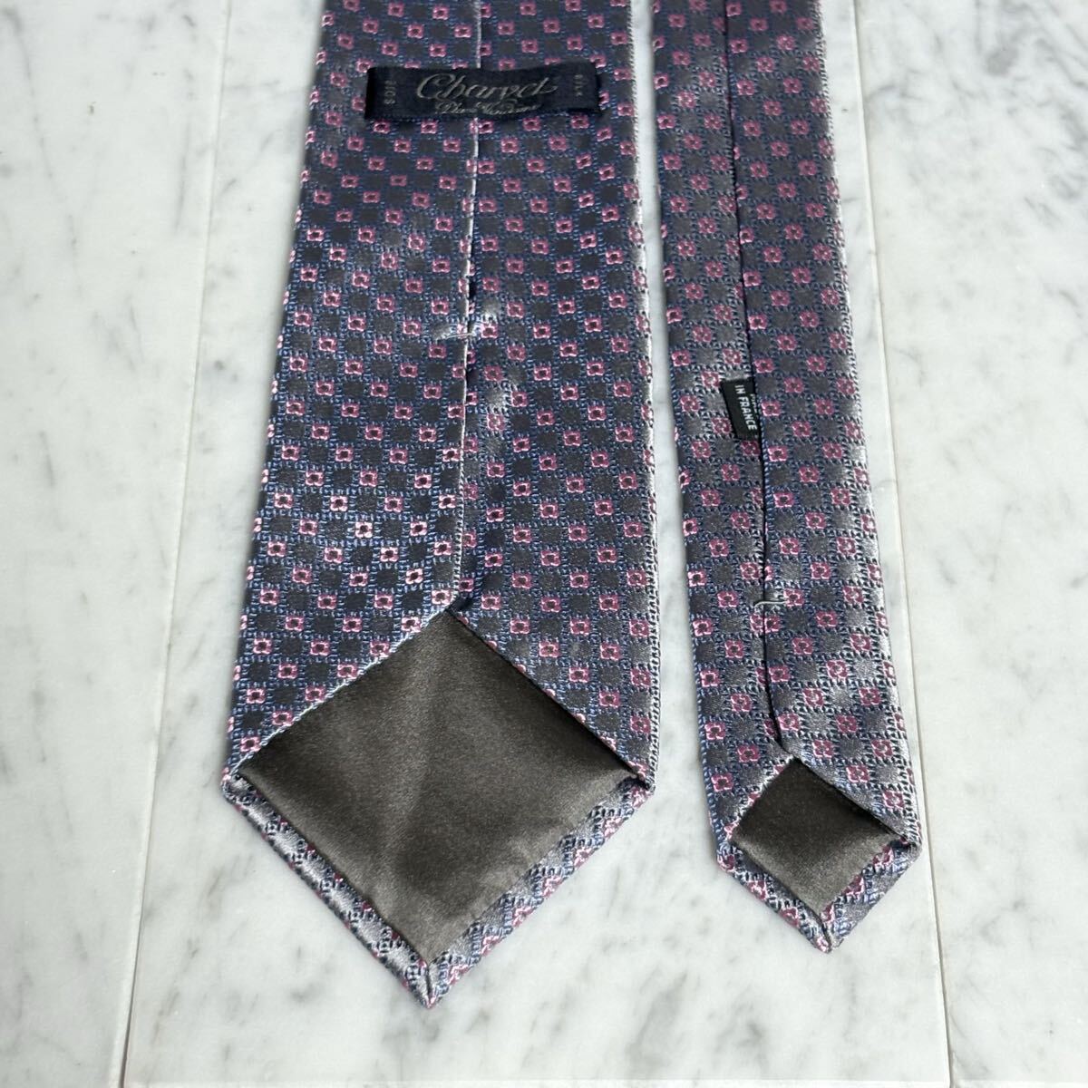 999円～ Charvet ネクタイ グレー 光沢 パターン柄 (GB7)_画像4