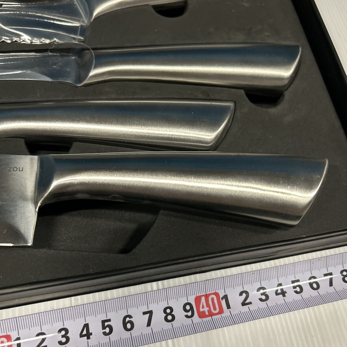 包丁 包丁セット 料理包丁 調理器具 和包丁 牛刀 刃物　HANZOU livington 箱入り　1本欠品　未使用品　セット　外箱汚れ有り_画像4