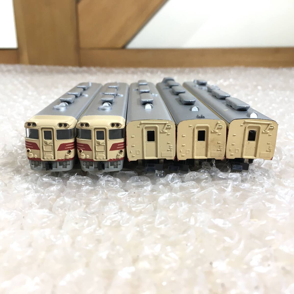 ○[良品] 昔の KATO 特急 キハ82 キハ80 キロ80 キシ80 5両セット Nゲージ 鉄道模型 カトー 格安ゆうパケットポスト発送可 [動作未確認]★_画像3