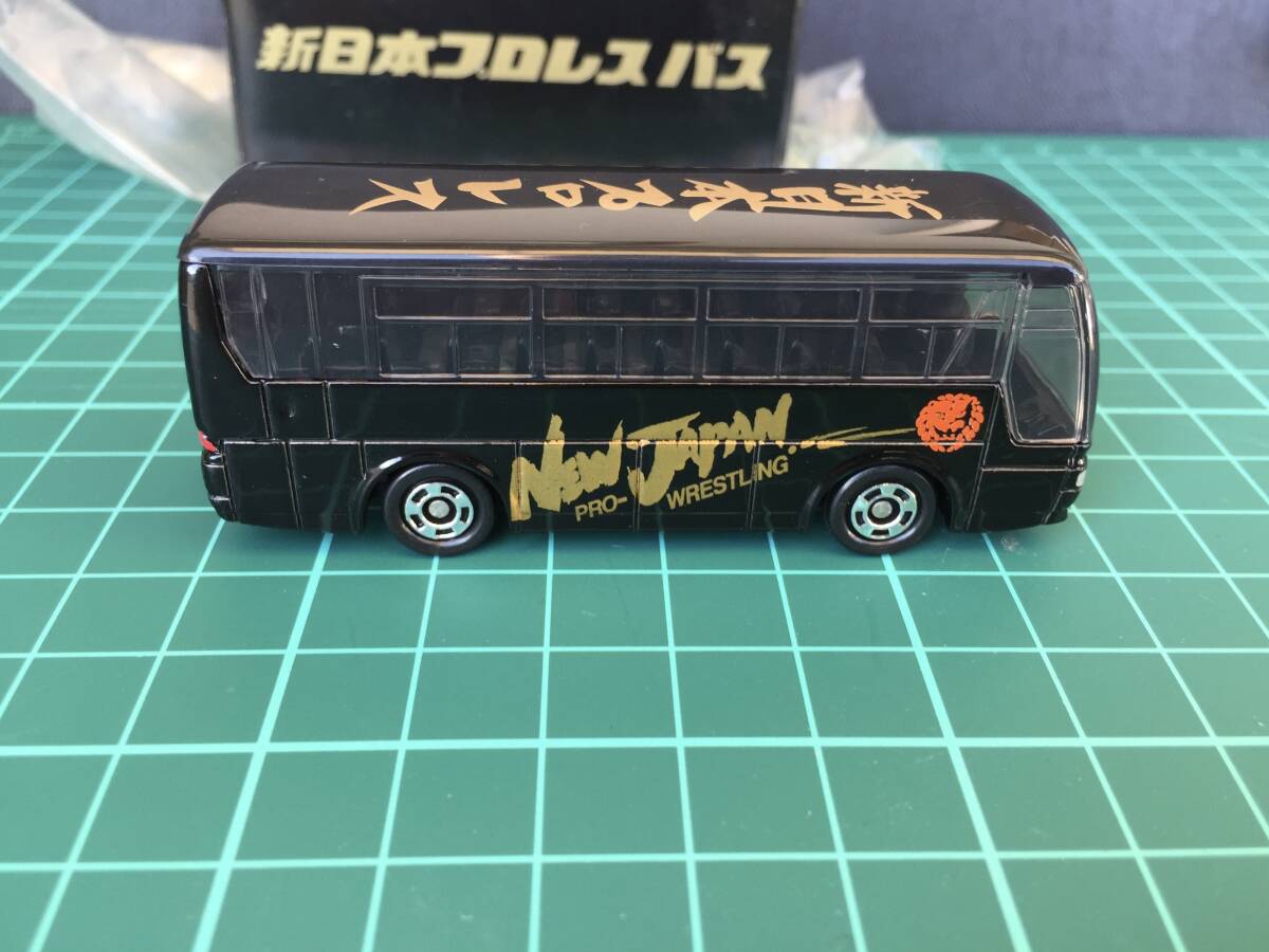 ○トミカ 新日本プロレス バス 1/156 NO. 1 三菱ふそう エアロクイーン MITSUBISHI FUSO AERO QUEEN tomica ミニカー 送料安★_画像3