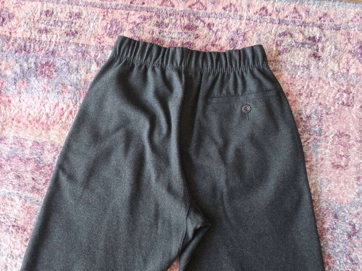 ★人気 UNIQLO U ブラッシュドジャージーパンツ ダークグレー XS ユニクロ カジュアル ブランド メンズ パンツ_画像7