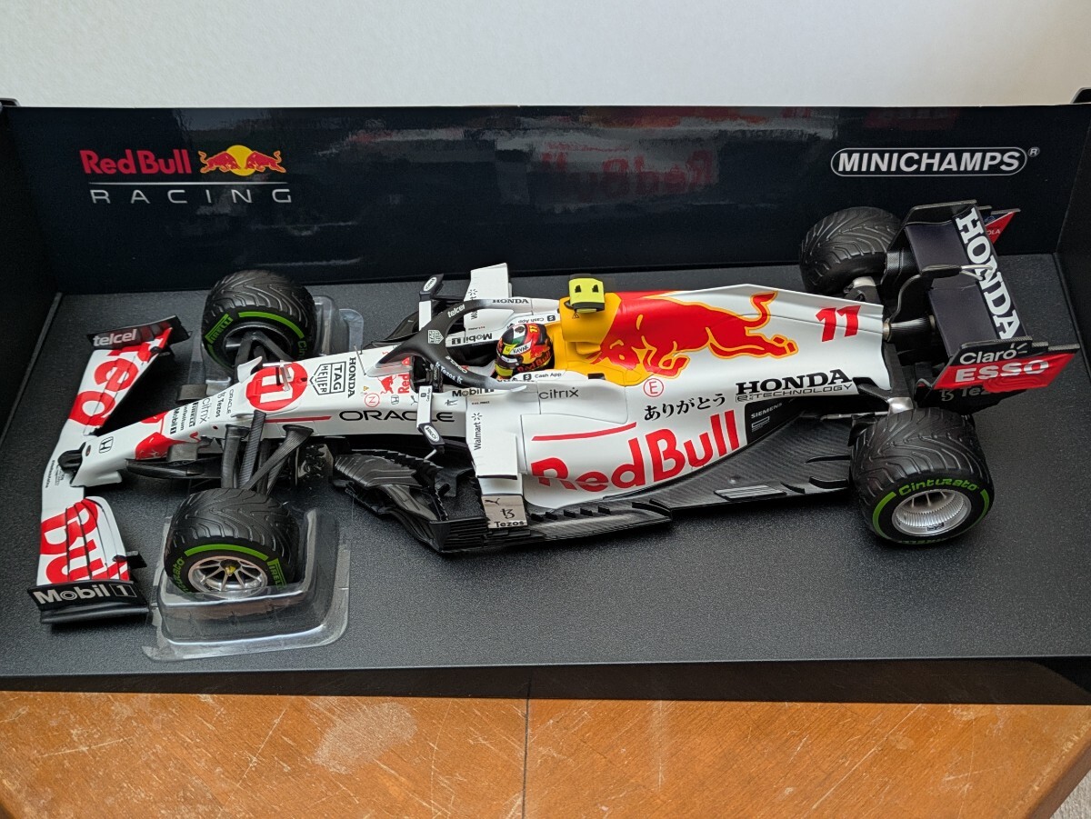 ☆超稀少品!絶版品! 1/18 レッドブル レーシング ホンダ RB16B トルコGP 3位 2021 #11 S.ペレス ありがとうスペシャルカラー☆_画像5