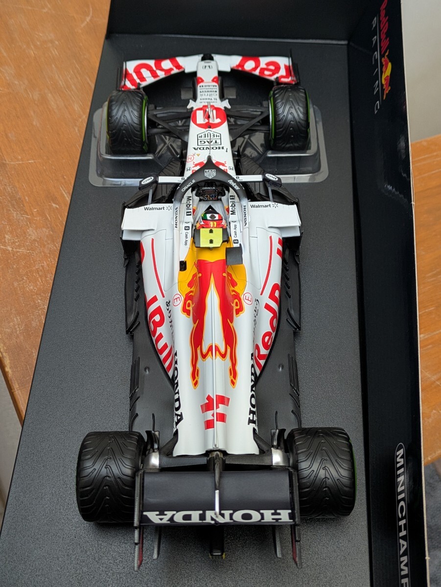 ☆超稀少品!絶版品! 1/18 レッドブル レーシング ホンダ RB16B トルコGP 3位 2021 #11 S.ペレス ありがとうスペシャルカラー☆_画像7