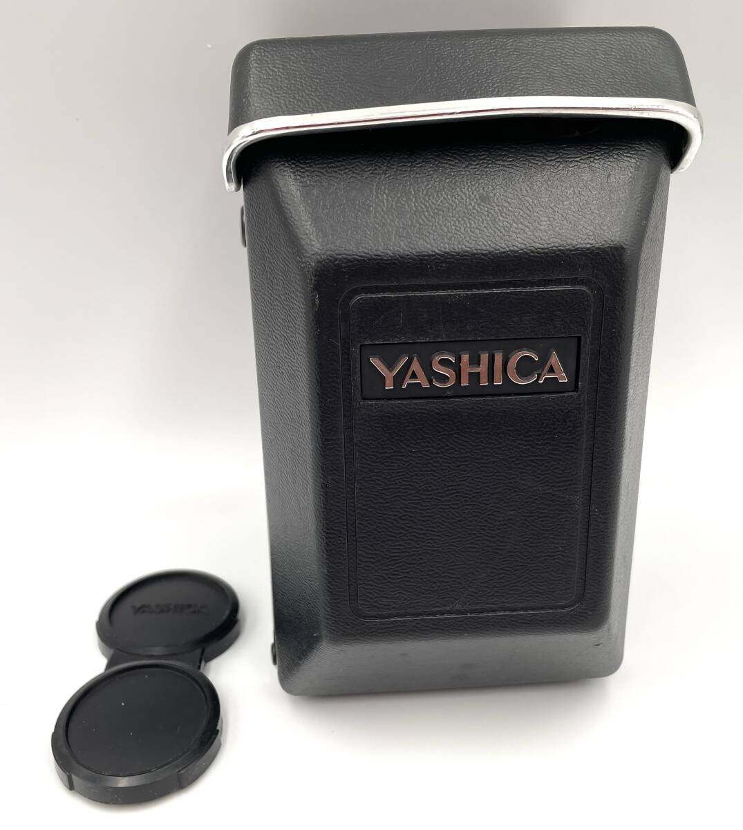 YASHICA Mat-124G  80mm 1:3.5 ケース キャップ 付  ヤシカ mat - 124G 124 G 80 3.5 _画像2