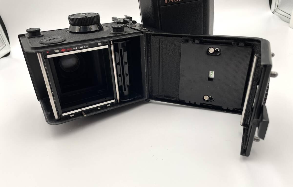 YASHICA Mat-124G  80mm 1:3.5 ケース キャップ 付  ヤシカ mat - 124G 124 G 80 3.5 _画像9