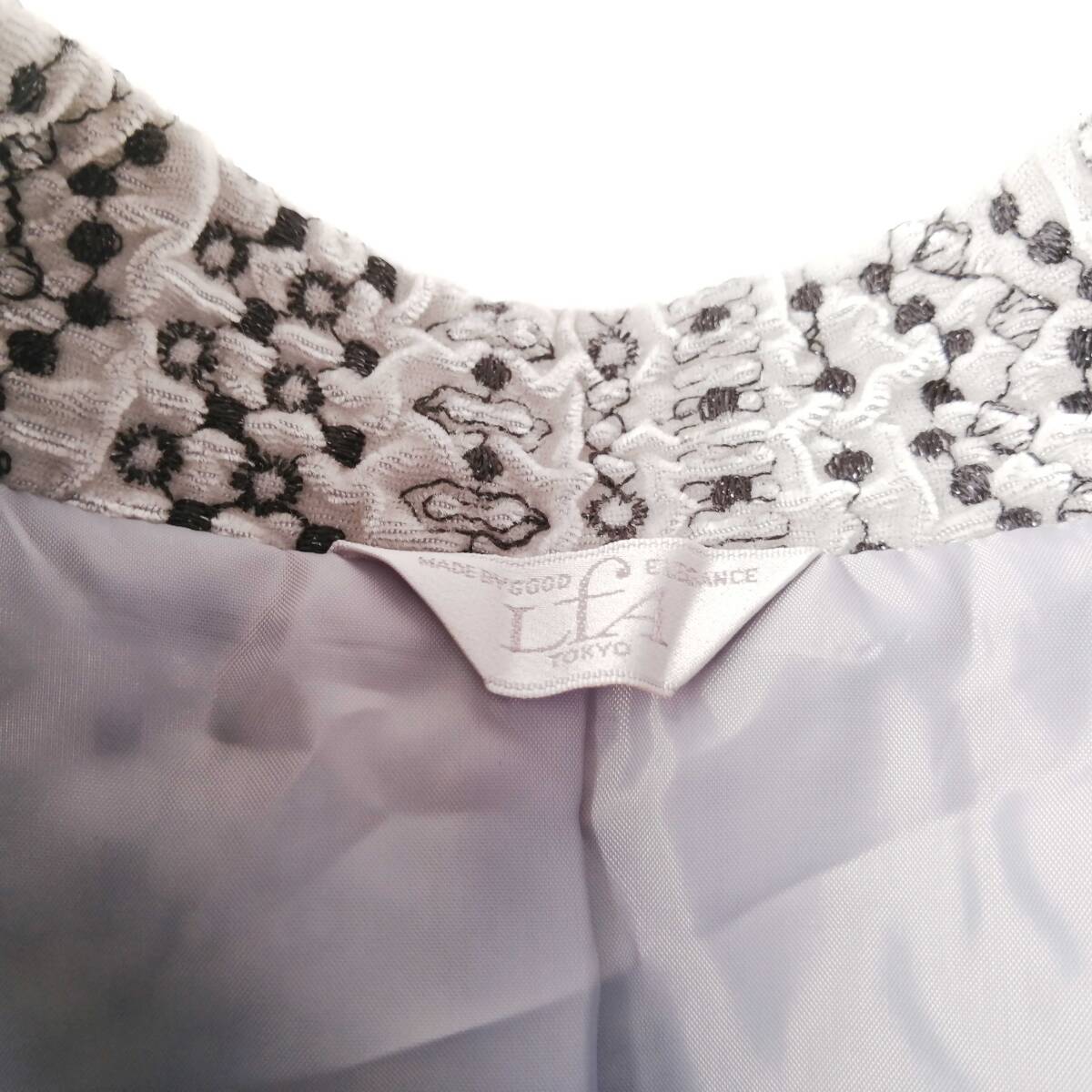 LfA TOKYO レディース♪総刺しゅう柄 ジャケット グレー系 M-Lサイズ 251024nb【4点同梱で送料無料】_画像3