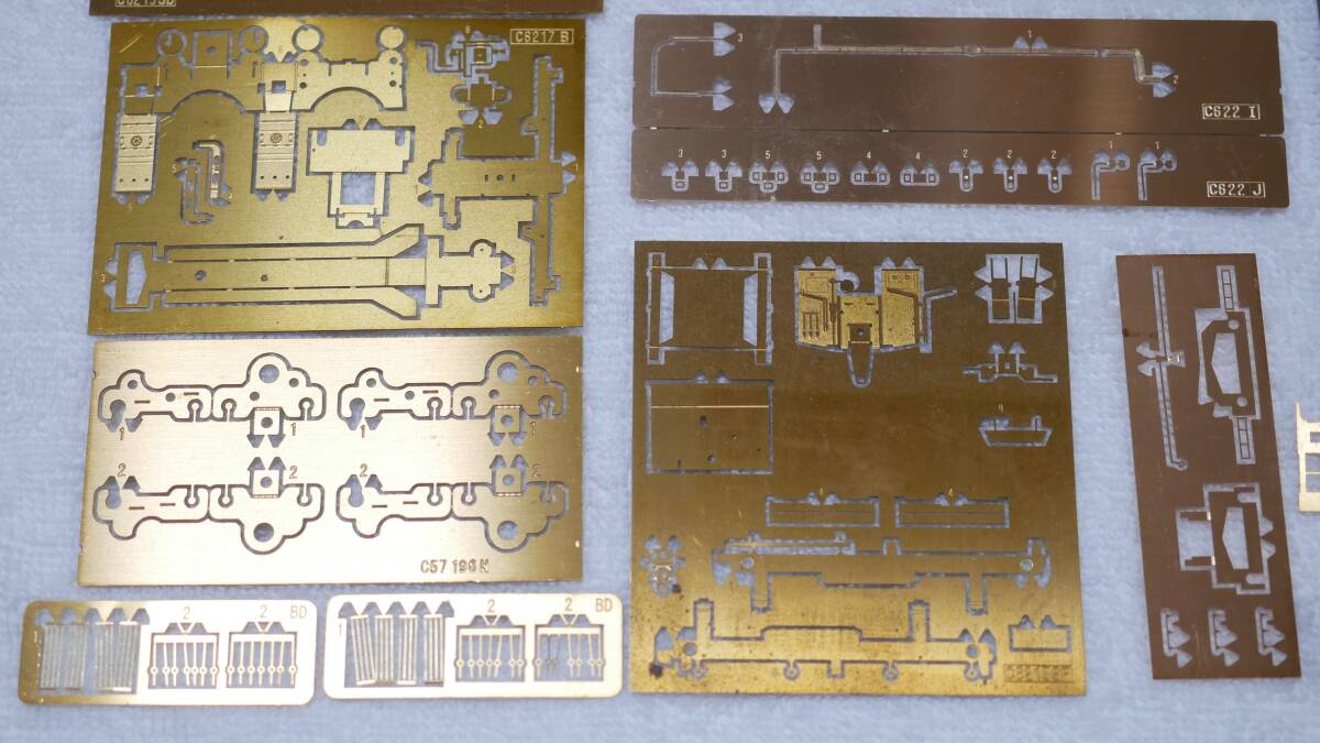 ワールド工芸 国鉄蒸気機関車 C62 ボイラー・テンダーほか ジャンクエッチングパーツ_画像4