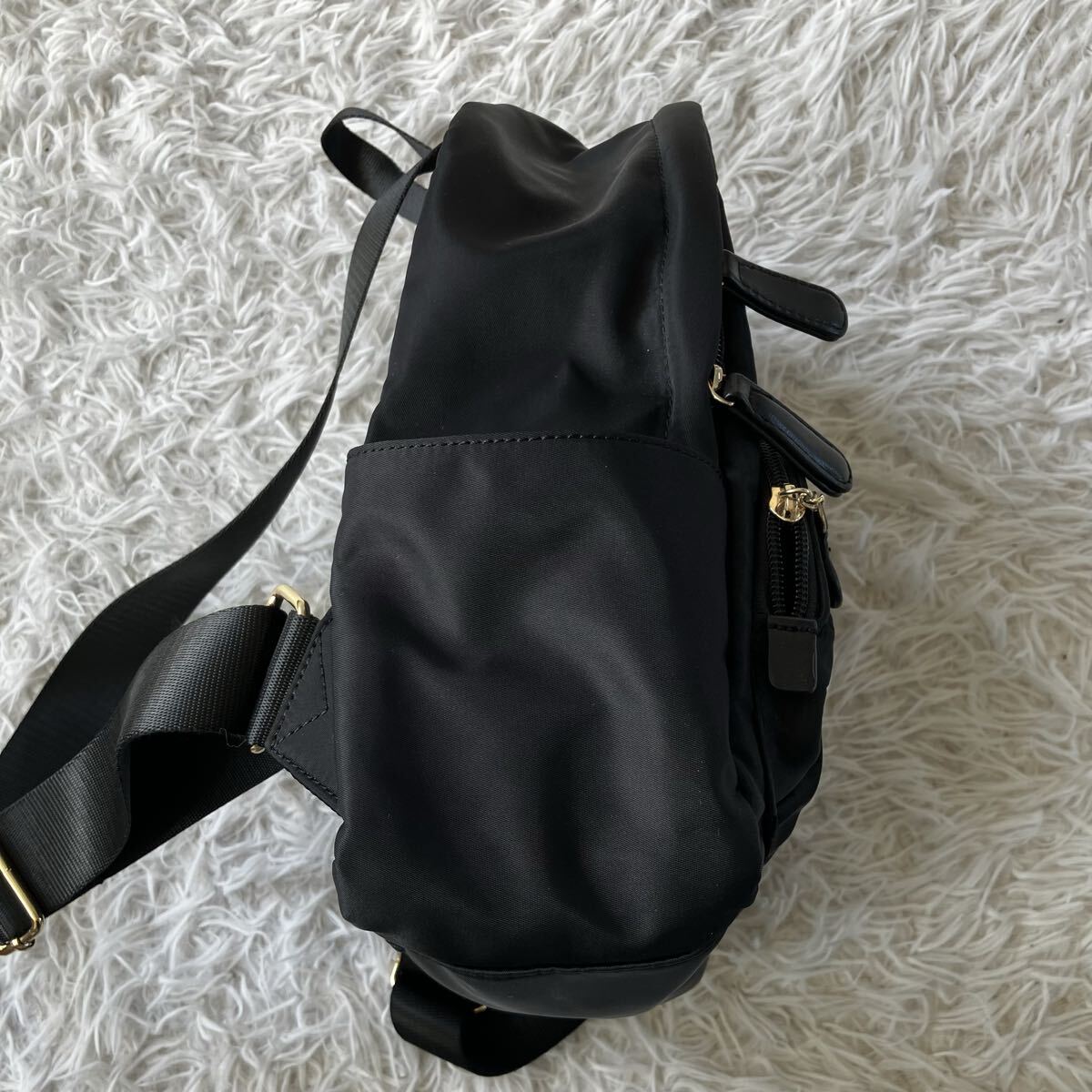 状態良 MARYQUANT マリークワント リュック ナイロン 黒 ブラック レディース マリクア 鞄 カバン バッグ 3586_画像6