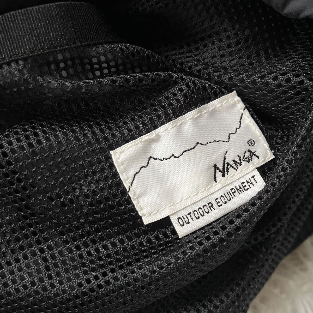 送料無料 美品 アイディーデイリーウェア ダウンジャケット 状態良 ブラック 古着 2167_画像6