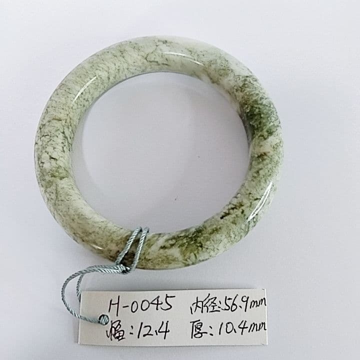 ミャンマー産 本翡翠 A貨 グリーン 緑 花柄バングル H-0045_画像6