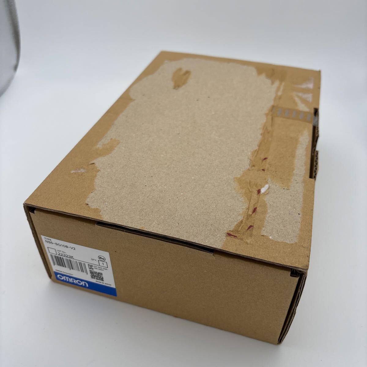 新品,未使用 OMRON オムロン NS5-SQ10B-V2 タッチパネル プログラマブルターミナル タッチスクリーン 表示器 FA機器_画像4