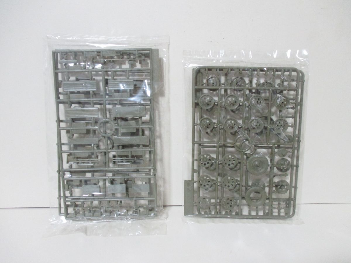 P802230K 未組立 AFV CLUB 35078 1/35 GERMAN Sd.Kfz.251/1 Ausf.C 兵員輸送車 限定版 ドイツ軍 プラモデル◆1010_画像6