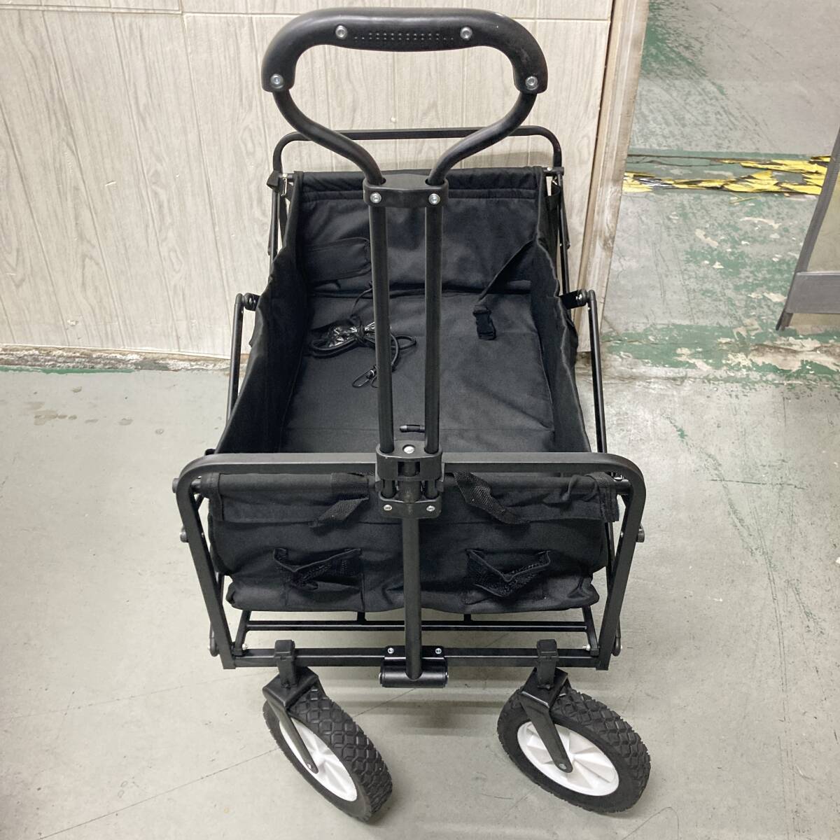 【美品】キャリーワゴン カート 折りたたみ式 耐荷重68kg 大容量 軽量 子供連れ キャンプ ピクニック アウトドア 台車 レジャー用品_画像3