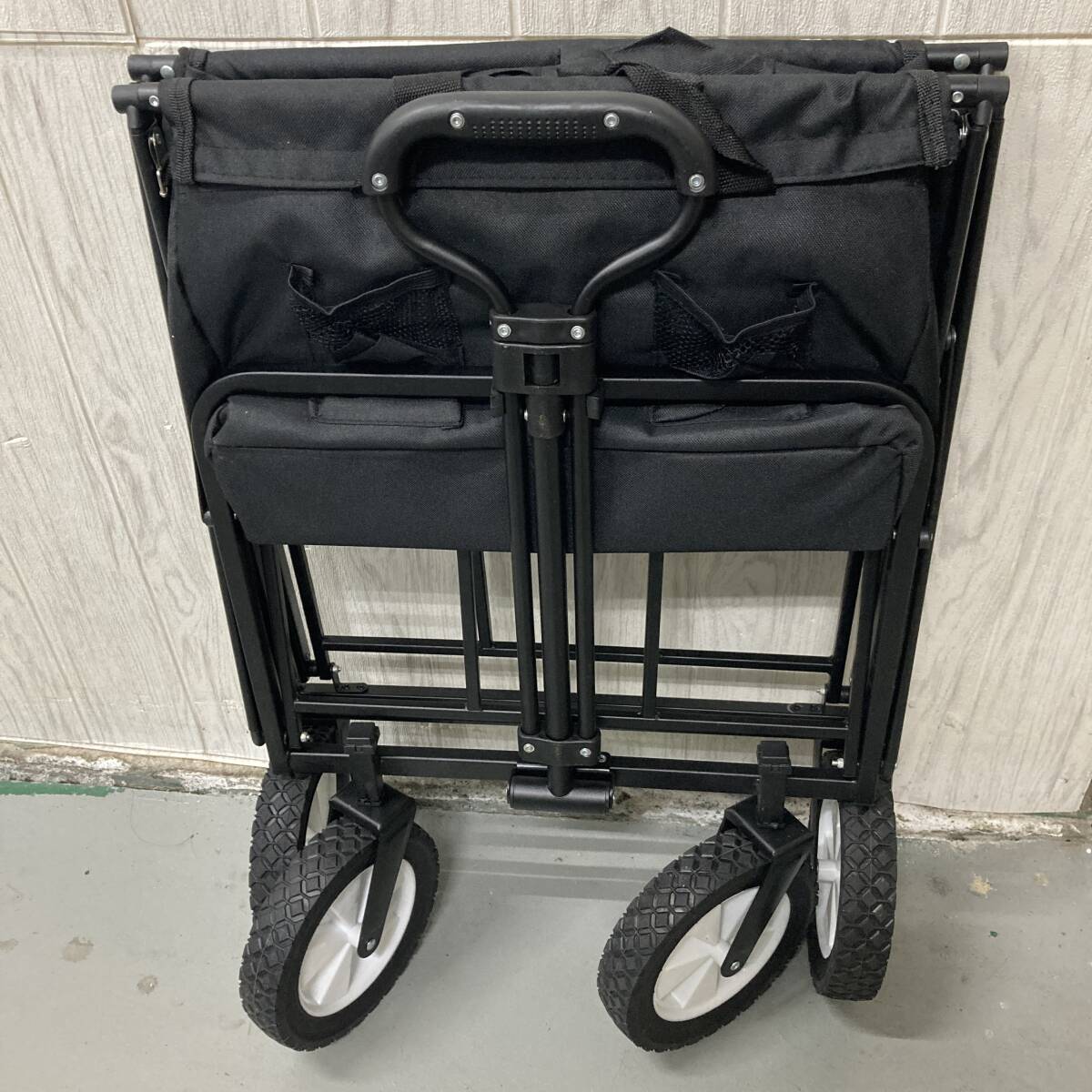【美品】キャリーワゴン カート 折りたたみ式 耐荷重68kg 大容量 軽量 子供連れ キャンプ ピクニック アウトドア 台車 レジャー用品_画像5