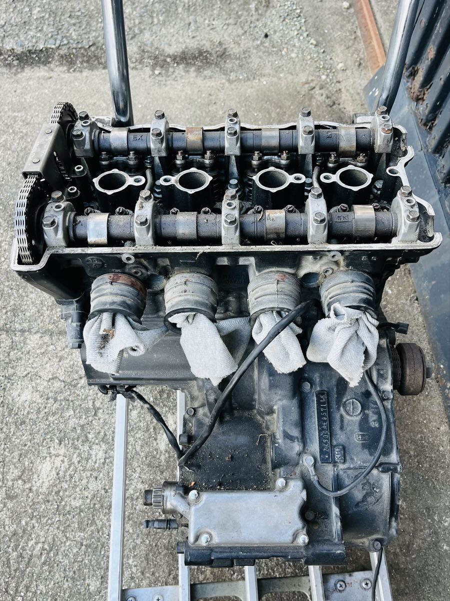 ☆福岡☆カワサキ☆GPZ900R☆エンジン☆ZX900AE☆部品取り☆中古☆ジャンク☆直接引取限定☆_画像7