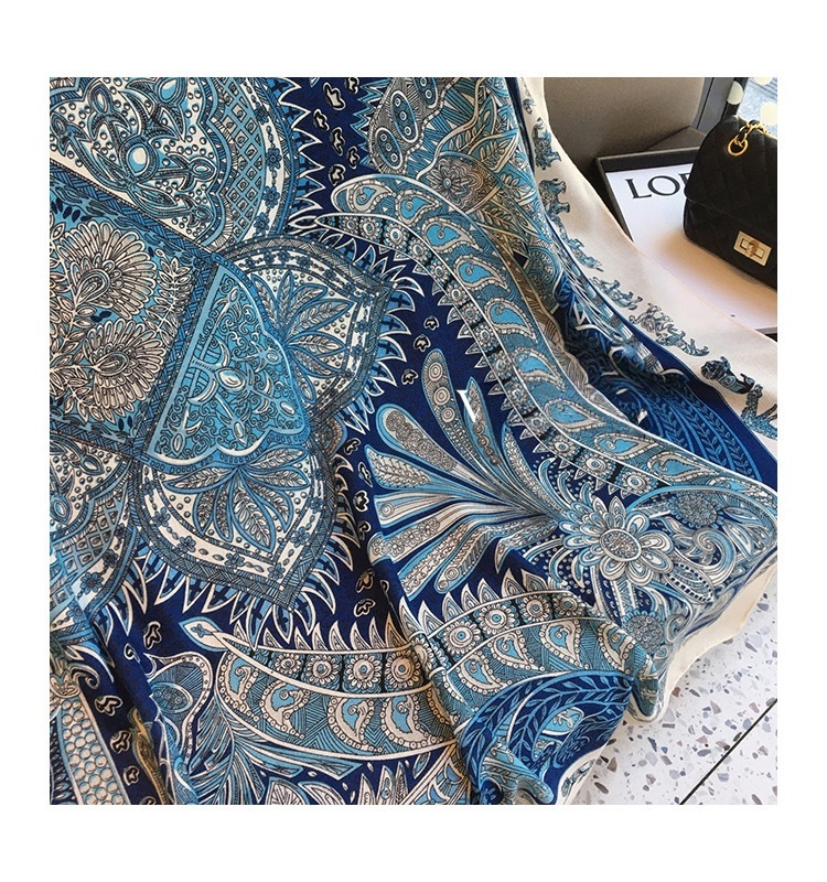 【J-15】新品 レディース ショール紫外線 マフラー大判 春 夏 秋 冬 用正方形 130×130cm冷房対策ストール_画像5