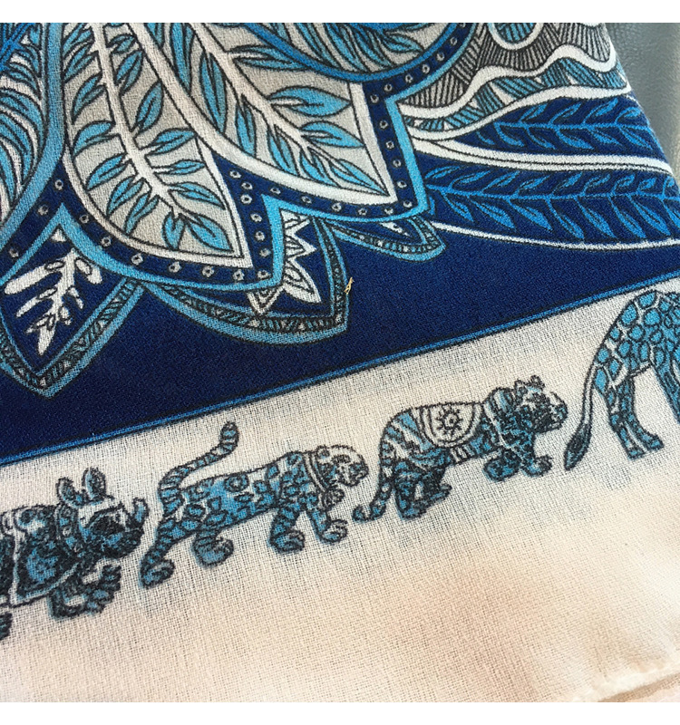 【J-15】新品 レディース ショール紫外線 マフラー大判 春 夏 秋 冬 用正方形 130×130cm冷房対策ストール_画像8