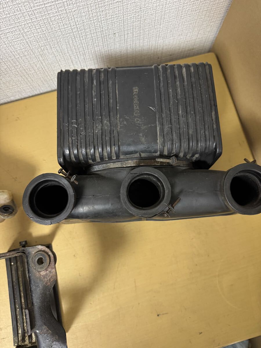 GT550 エアクリーナーボックス 純正 当時物 絶版 旧車_画像2