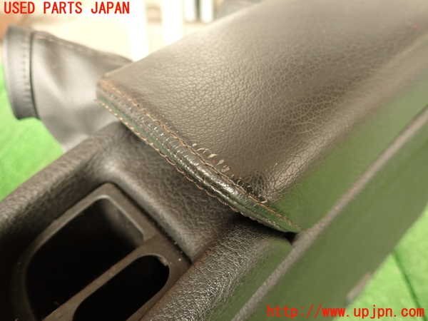 2UPJ-28107540]アルファロメオ・スパイダー(93922S)センターコンソール 中古_画像3