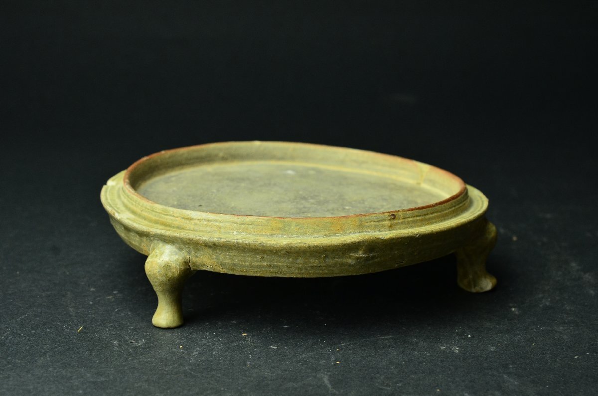 【YB】青磁三足円面硯臺★中國　晉時代（東晉）4世紀　　布箱付屬★中國古玩骨董25Y851