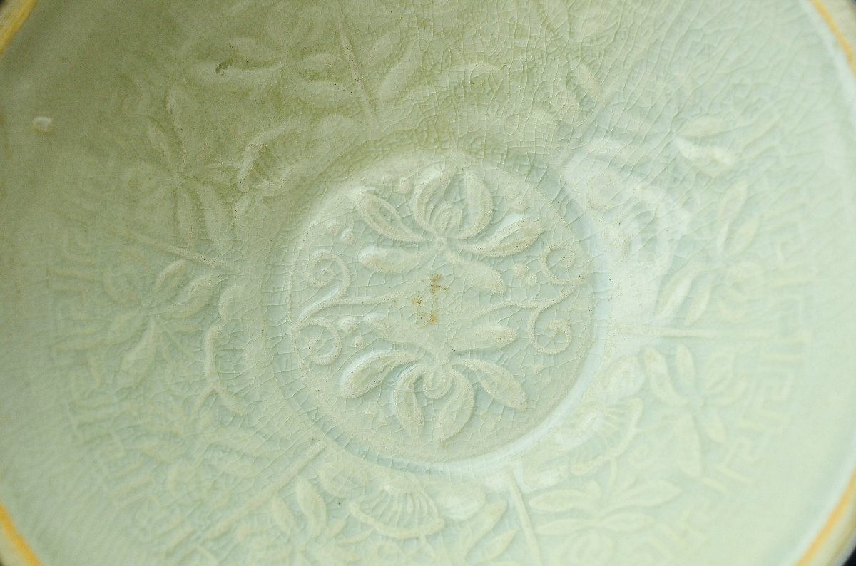【YB】宋代青白磁陰刻銀覆輪花草紋碗・影青包銀刻花草紋鉢・桐箱付属 上りの良い作品。 ★中国南宋古玩骨董25Y913の画像2
