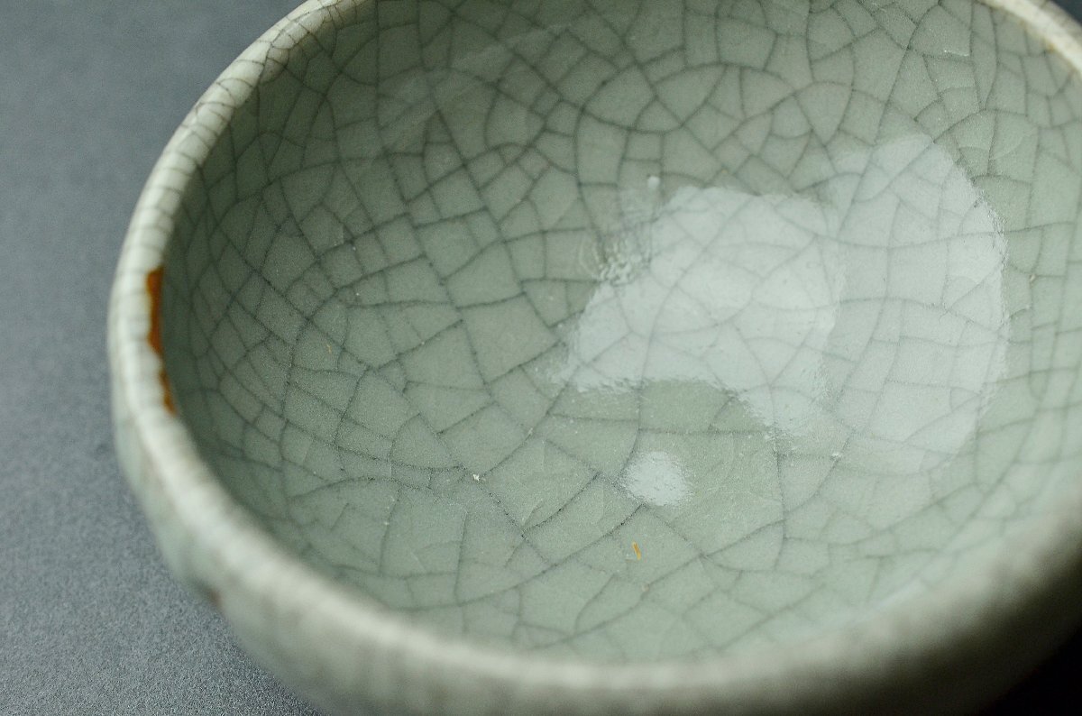 【YB】哥窯青磁杯・桐箱付属 ★中国酒器古玩骨董25Y985の画像2