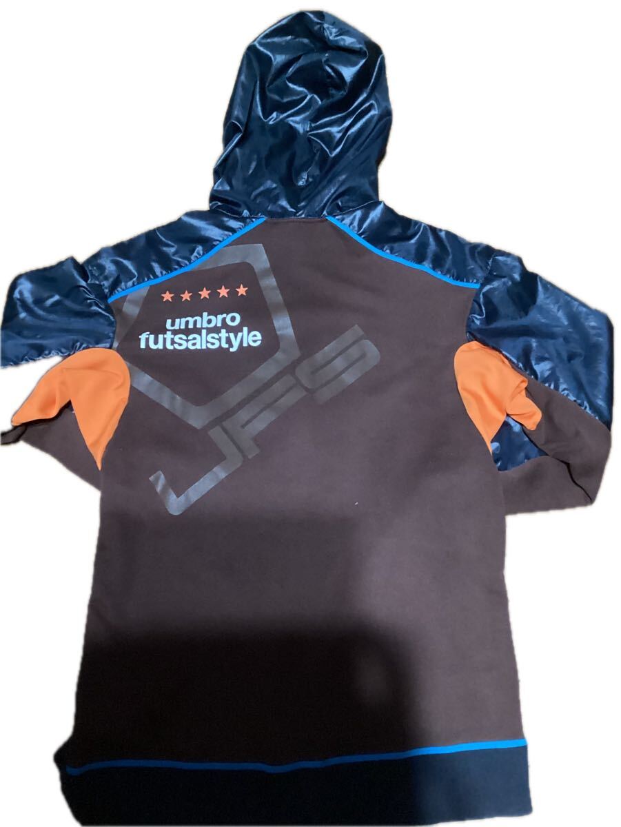 UMBRO アンブロ フットサルスタイル ジップパーカー ブラウン×ネイビー M フーディ スポーツウェア デサント ジャケット トレーニング_画像2