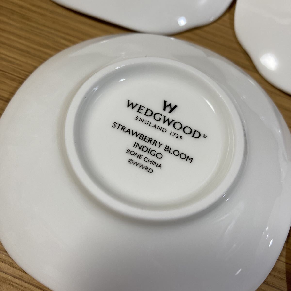 ▼ ウェッジウッド≪ストロベリーブルーム インディゴ ミニプレート 5枚≫WEDGWOOD STRAWBERRY BLOOM INDIGO 小皿 皿 プレート_画像6