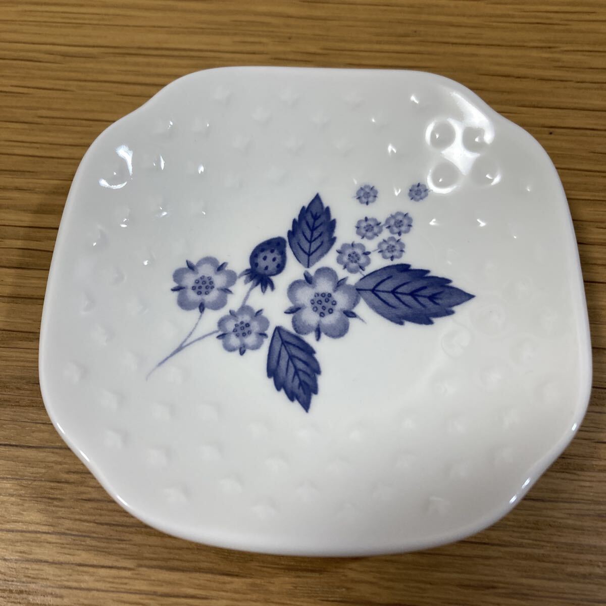 ▼ ウェッジウッド≪ストロベリーブルーム インディゴ ミニプレート 5枚≫WEDGWOOD STRAWBERRY BLOOM INDIGO 小皿 皿 プレート_画像4