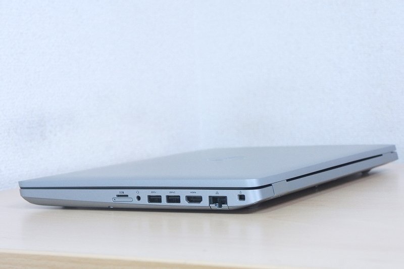 J17A第10世代 i7 6コア12t高速NVMe SSD 256GB Precision3551 Core i7 10750H 12CPU Windows11 Win10 DELL美品ですが惜しくも訳有ジャンク品_画像7
