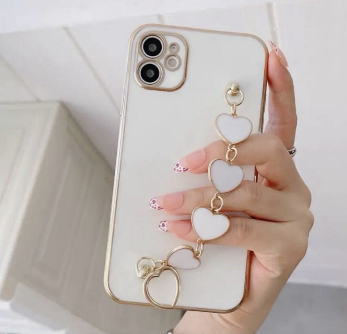 iPhoneケース ハート 持ち手付き ホワイト ハードケース 落下防止_画像2